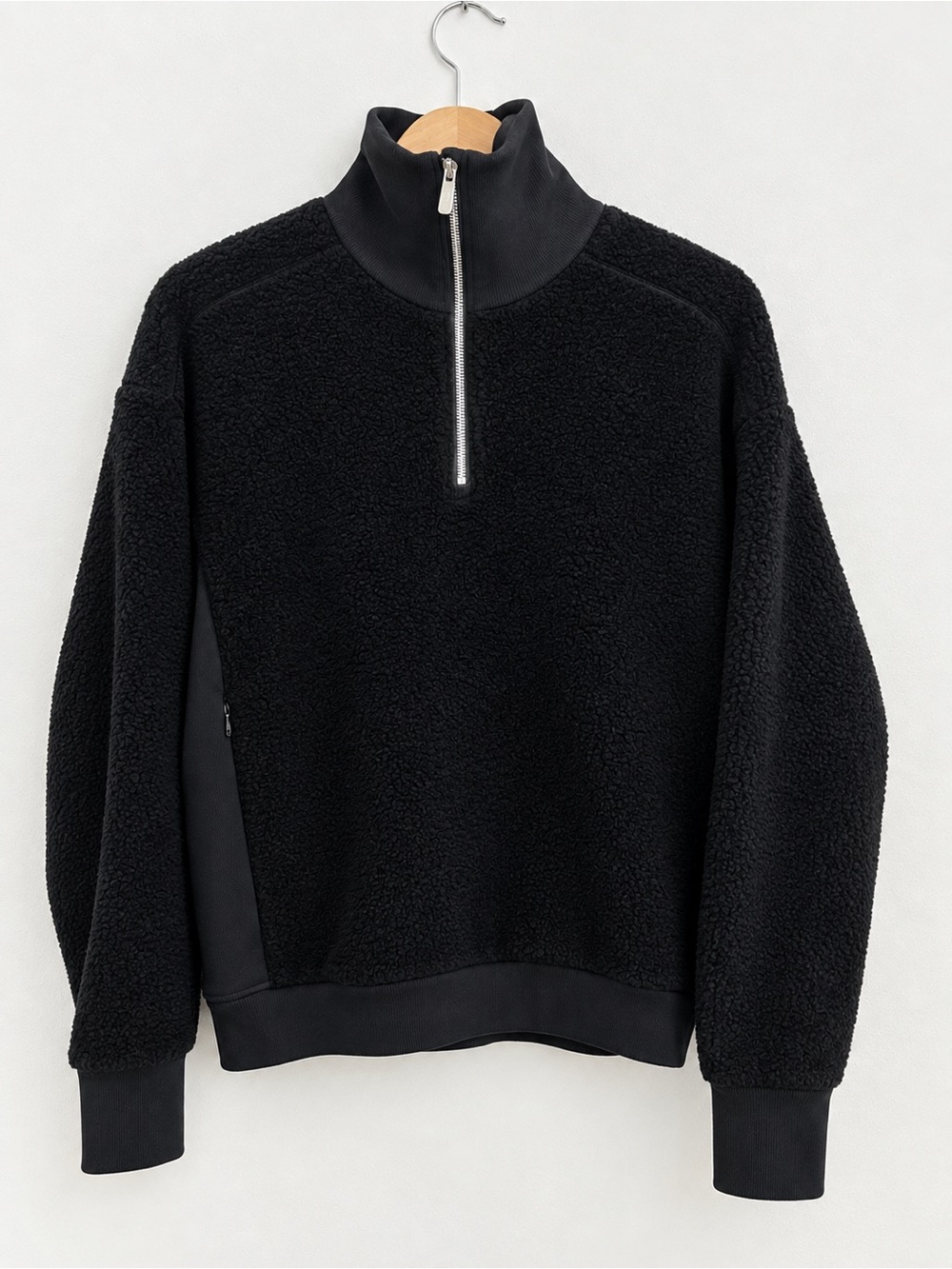 Lululemon Stand Out Sherpa 1/2 Zip Black Size 8